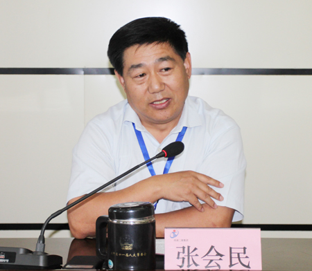 乐鱼官方在线入口党委书记张会民为大家上党课