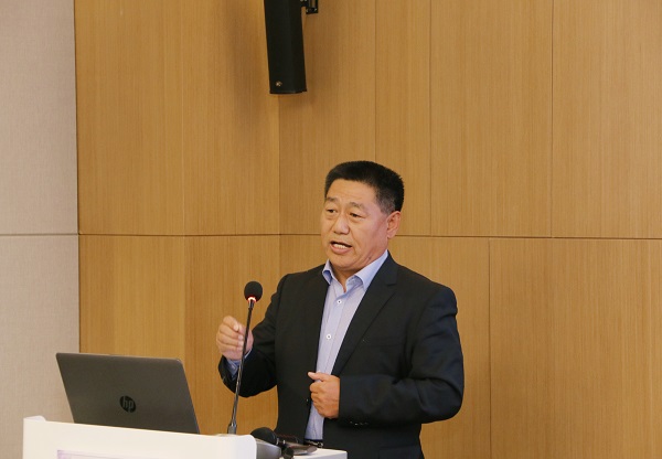 乐鱼官方在线入口党委书记张会民从企业文化建设的角度作点评发言.jpg