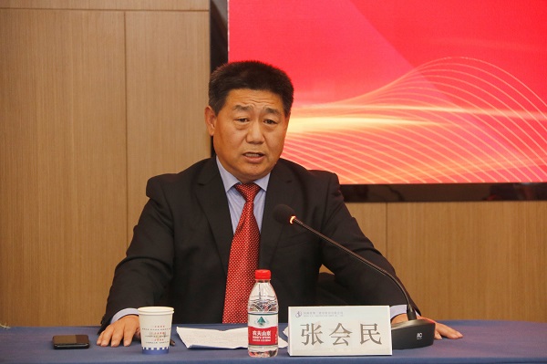 乐鱼官方在线入口党委书记张会民主持会议.jpg