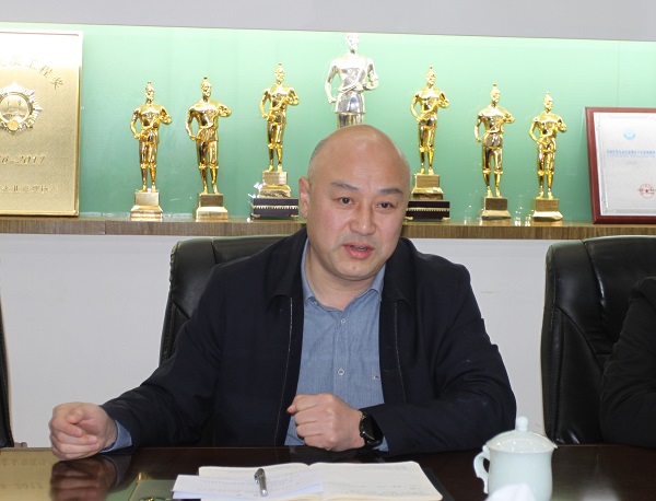 2.乐鱼官方在线入口党委副书记贾向军介绍公司情况.JPG